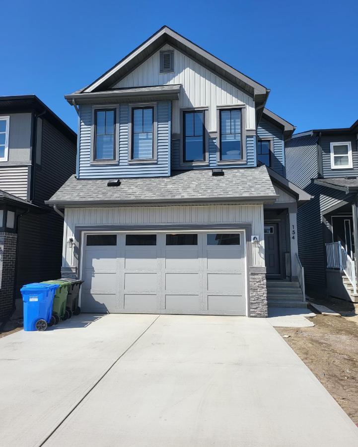 Luxury Suite In Calgary Nw Экстерьер фото